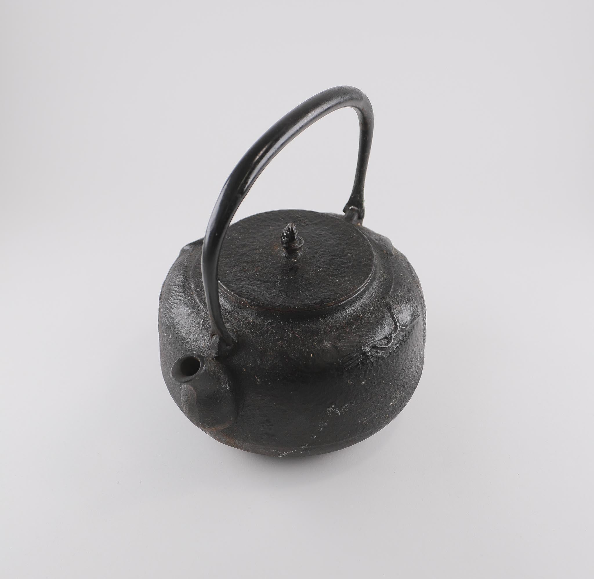 ◆tkn327 南部鉄器 急須 伝統工芸品 南部鉄瓶 やかん 湯沸かし 茶道具 中古