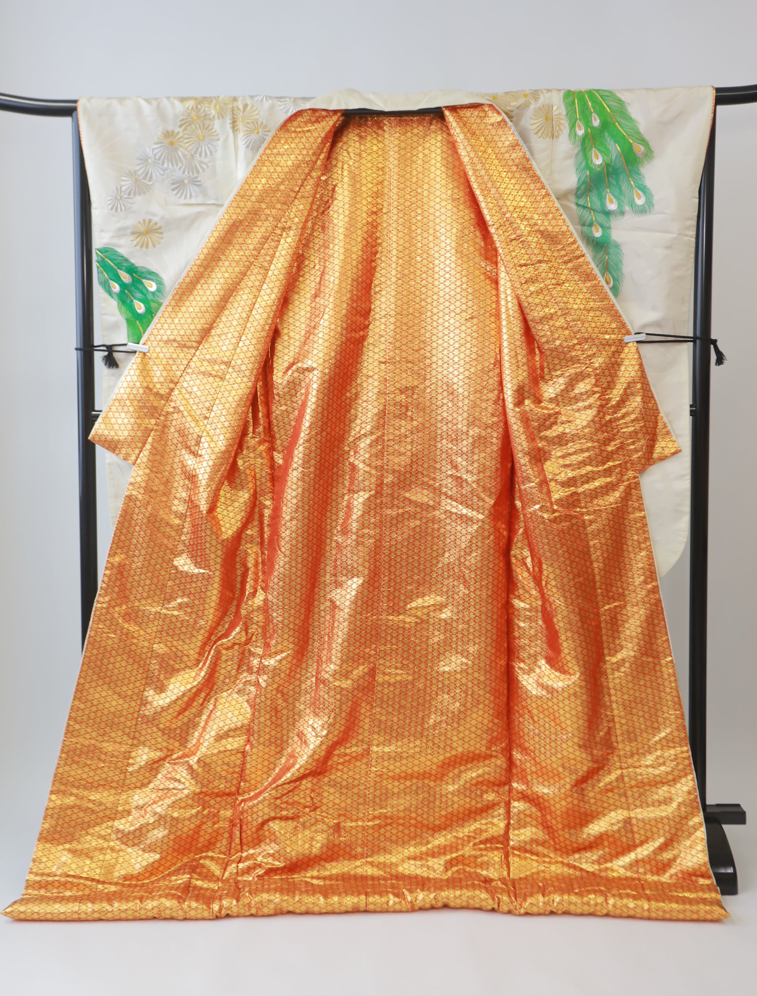 打掛 花嫁衣装 豪華 逸品 金 刺繍 婚礼 結婚式 ウエディング 古着◆twu354