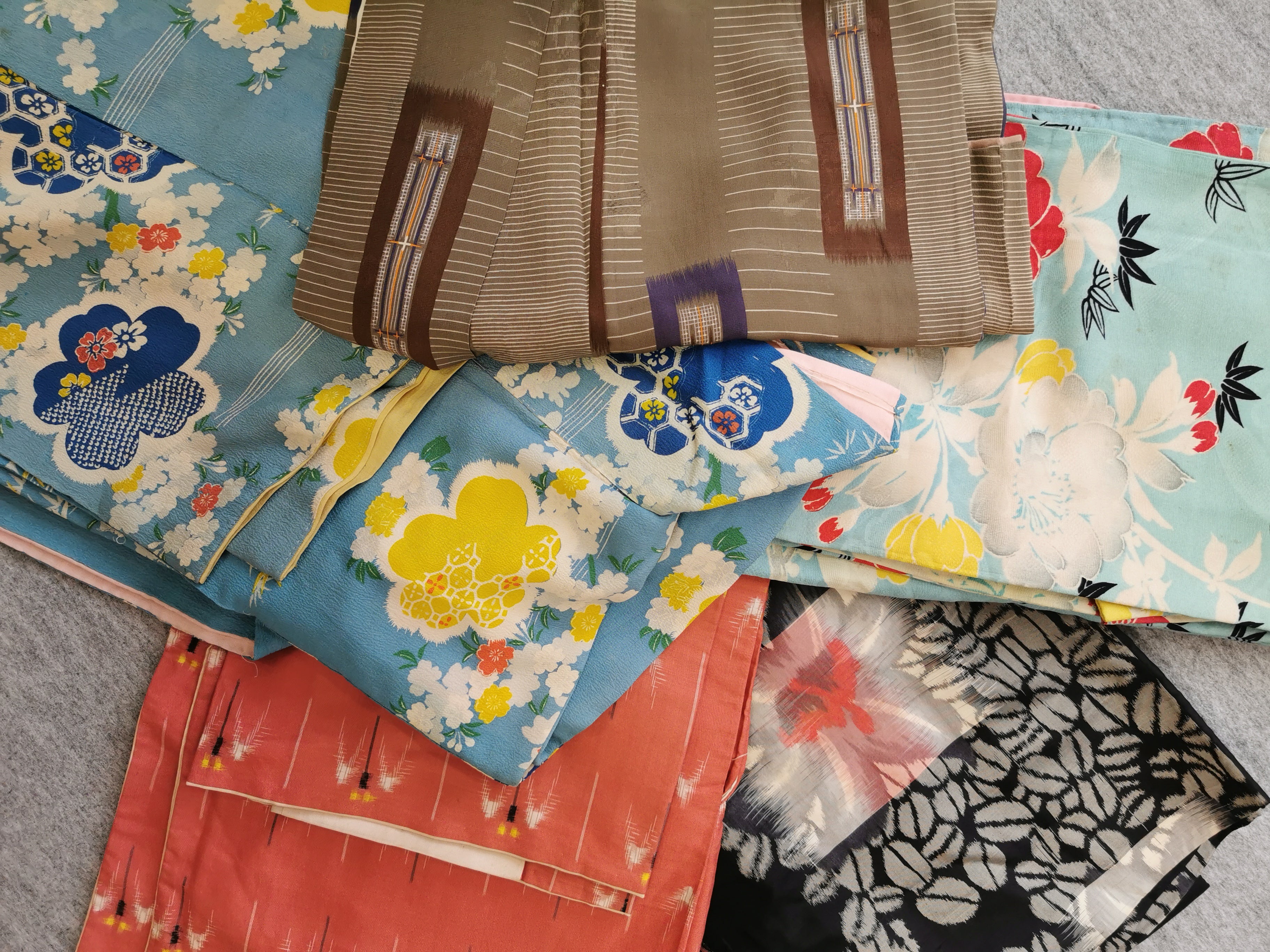 ◆twk080 女性 中古着物 まとめ売り5点 アンティーク フォーマル 中古品 和服