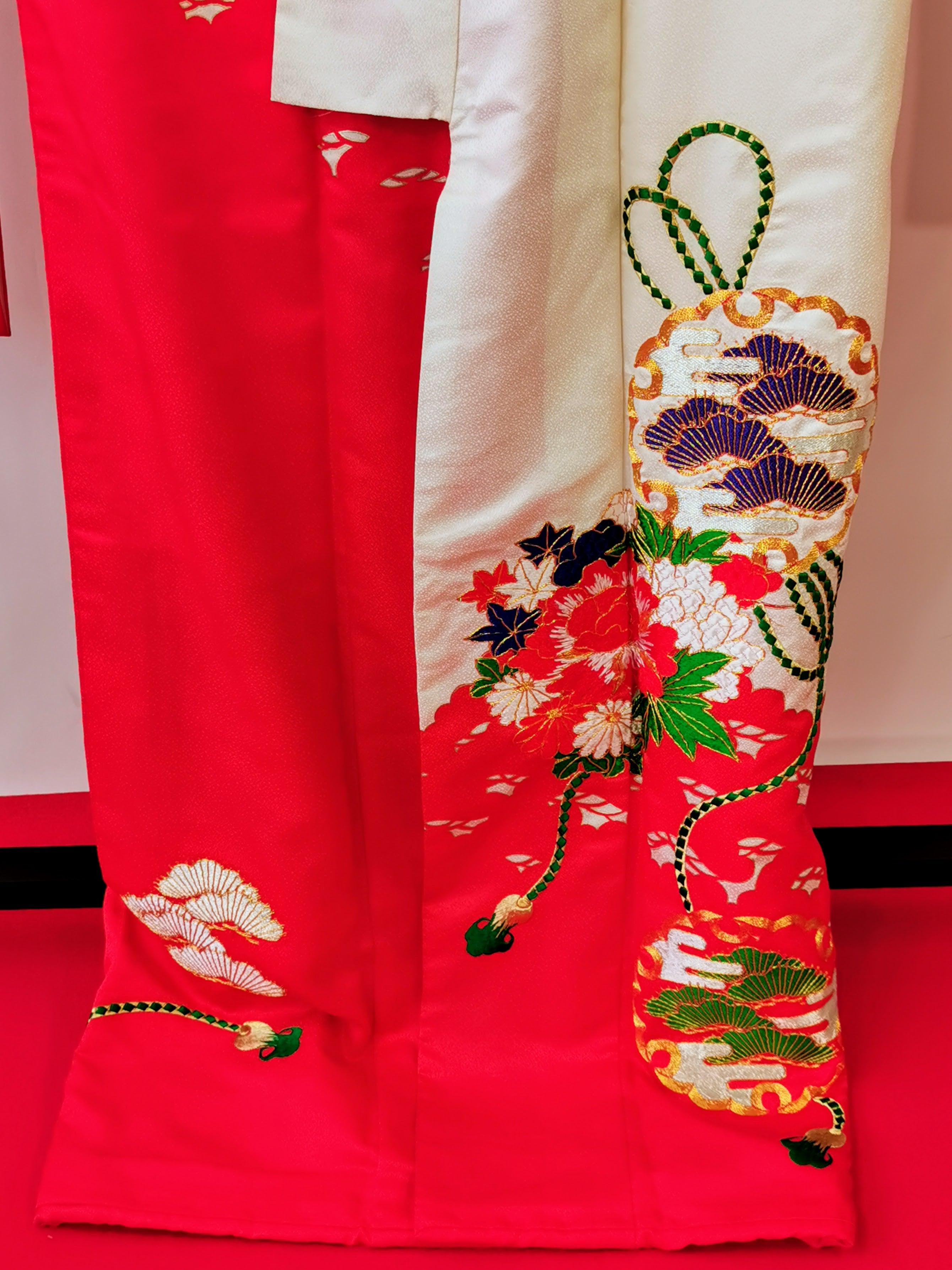 引き振袖 お引きずり 花嫁衣装 結婚式 豪華 刺繍 婚礼 ウエディング 古着◆twff225