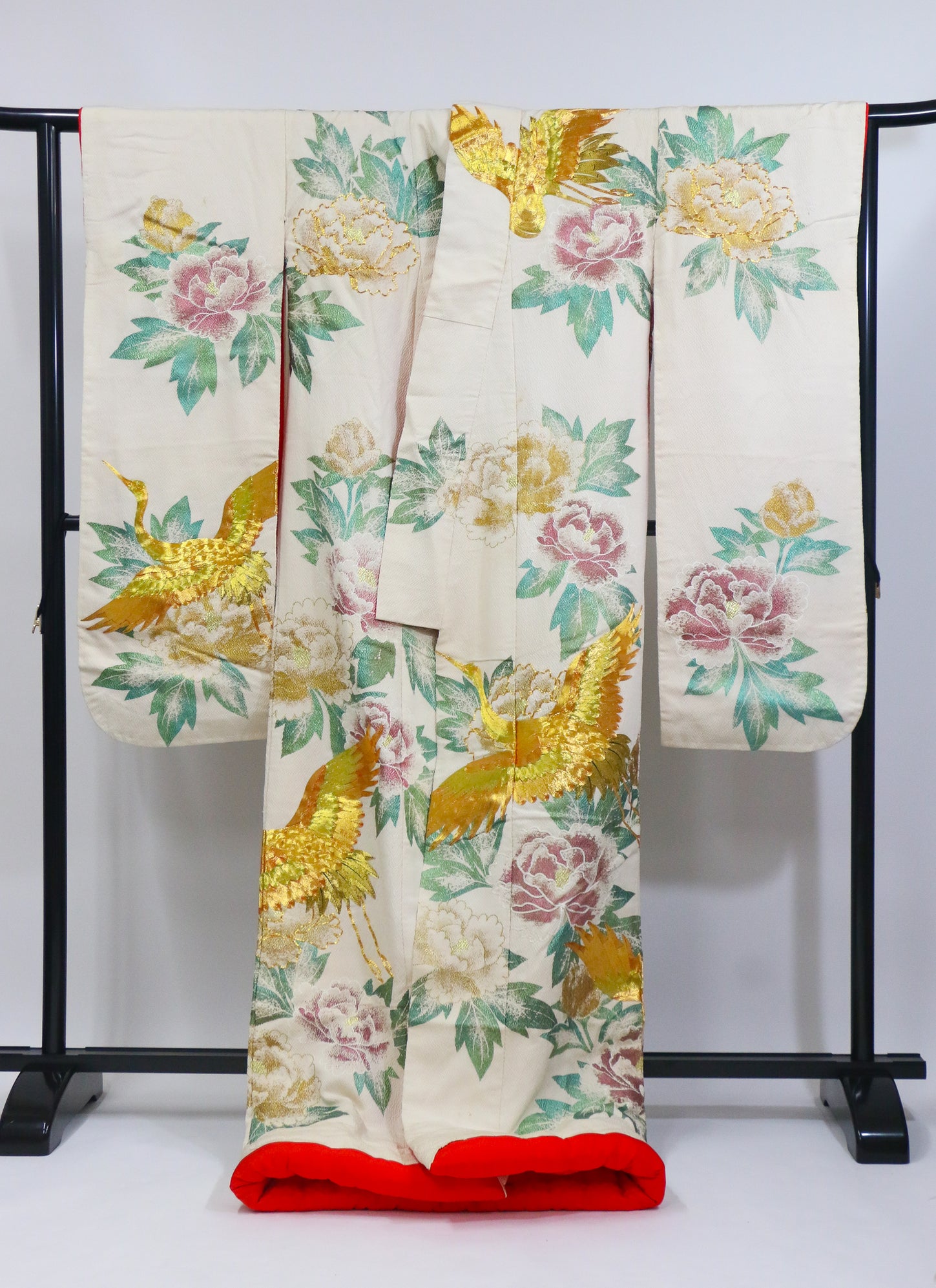 Bridal Uchikake – Gold Cranes & Peony Pattern / 白打掛 金鶴×牡丹 Traditional Japanese Wedding Kimono / 花嫁衣裳 打掛◆twu717