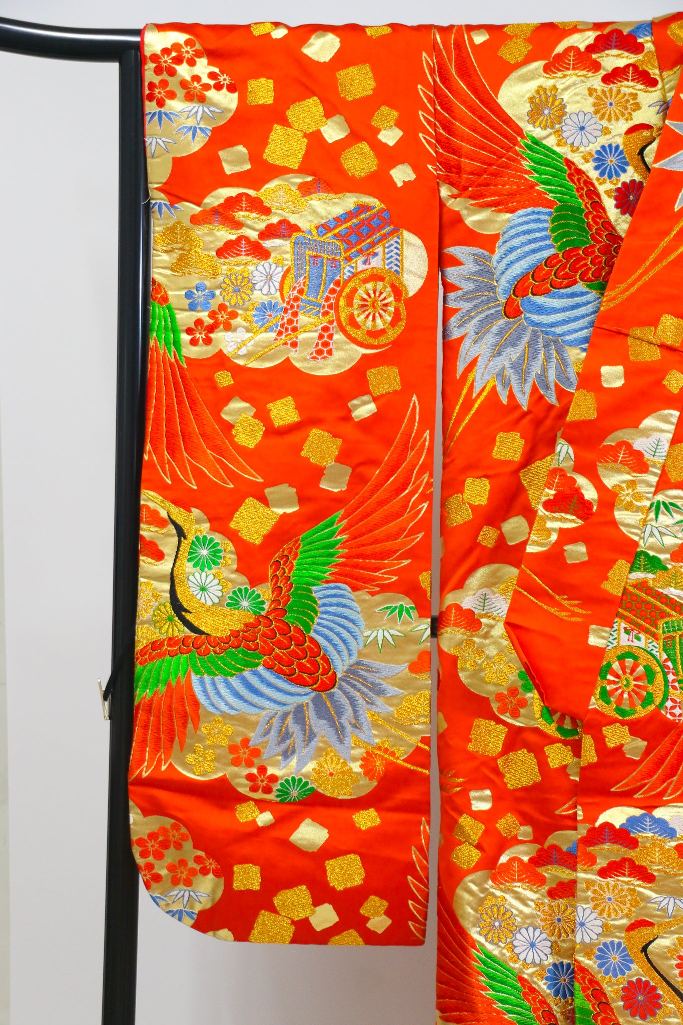 Bridal Uchikake – Gold Cranes & Peony Pattern / 白打掛 金鶴×牡丹 Traditional Japanese Wedding Kimono / 花嫁衣裳 打掛◆twu718
