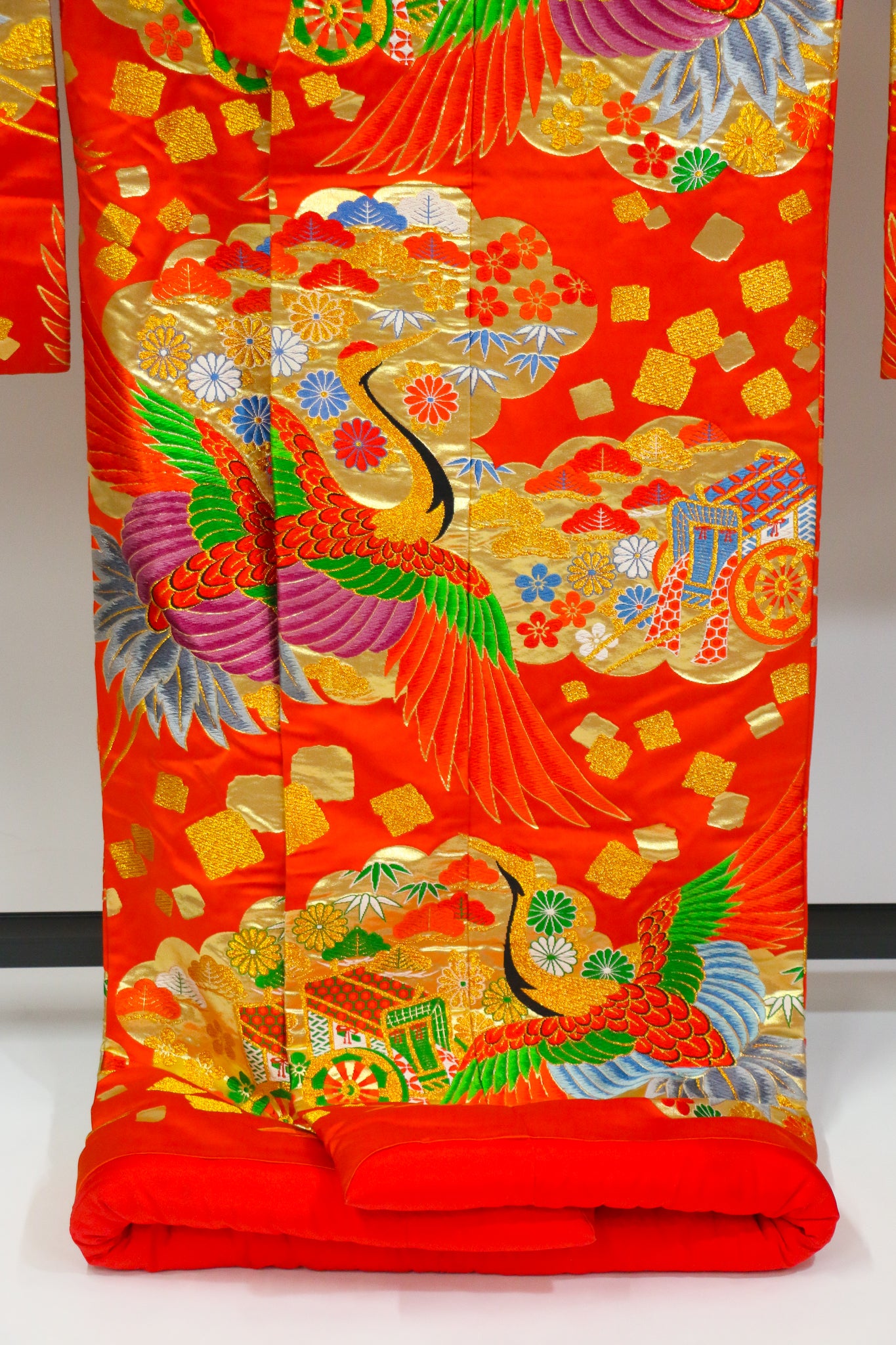 Bridal Uchikake – Gold Cranes & Peony Pattern / 白打掛 金鶴×牡丹 Traditional Japanese Wedding Kimono / 花嫁衣裳 打掛◆twu718