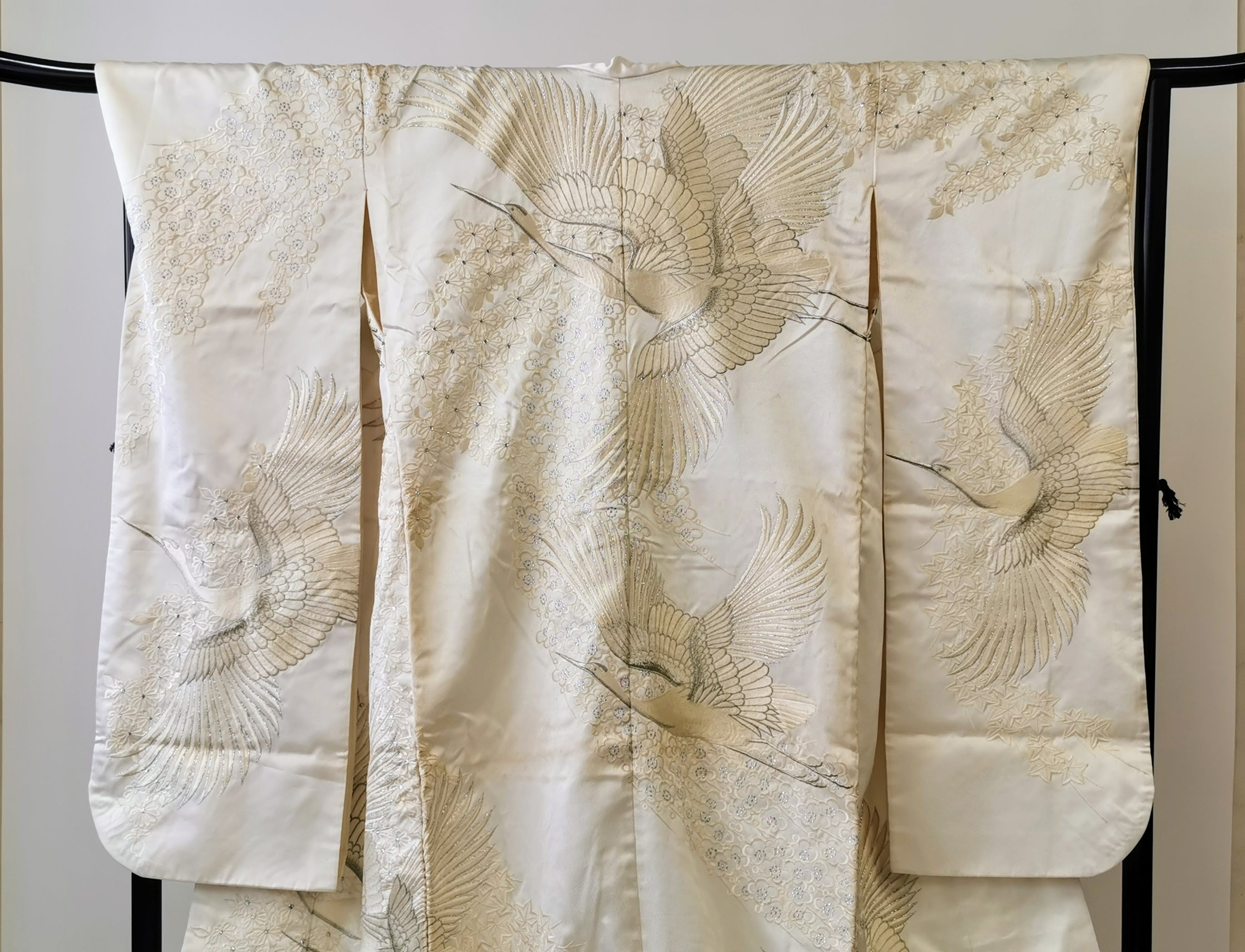 白打掛 白無垢 花嫁衣装 豪華 逸品 金 刺繍 婚礼 結婚式 ウエディング リユース◆twu329