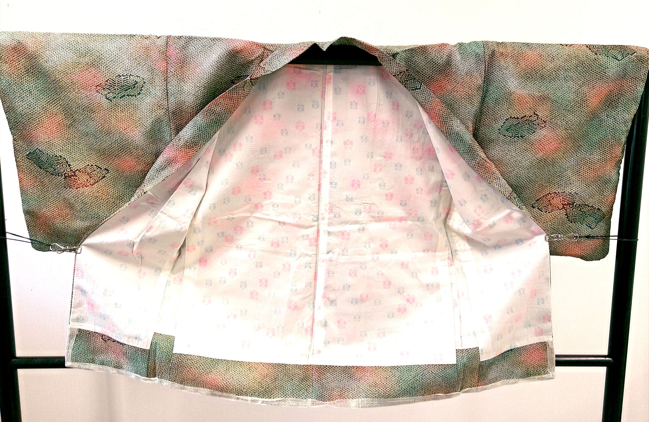 ◇KWH002 羽織 袷羽織 Haori 総絞り 緑 青  古着 レトロ 和服