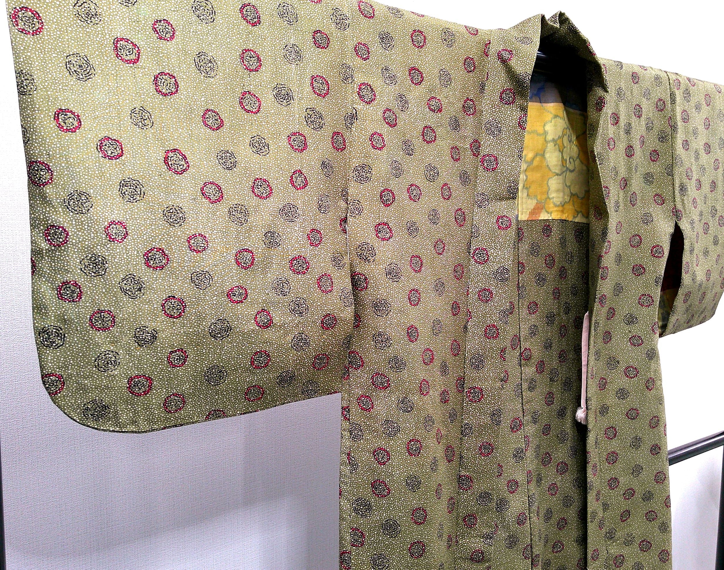 ◇KWH010 羽織 紐付き Haori 黄緑 古着 レトロ 和服
