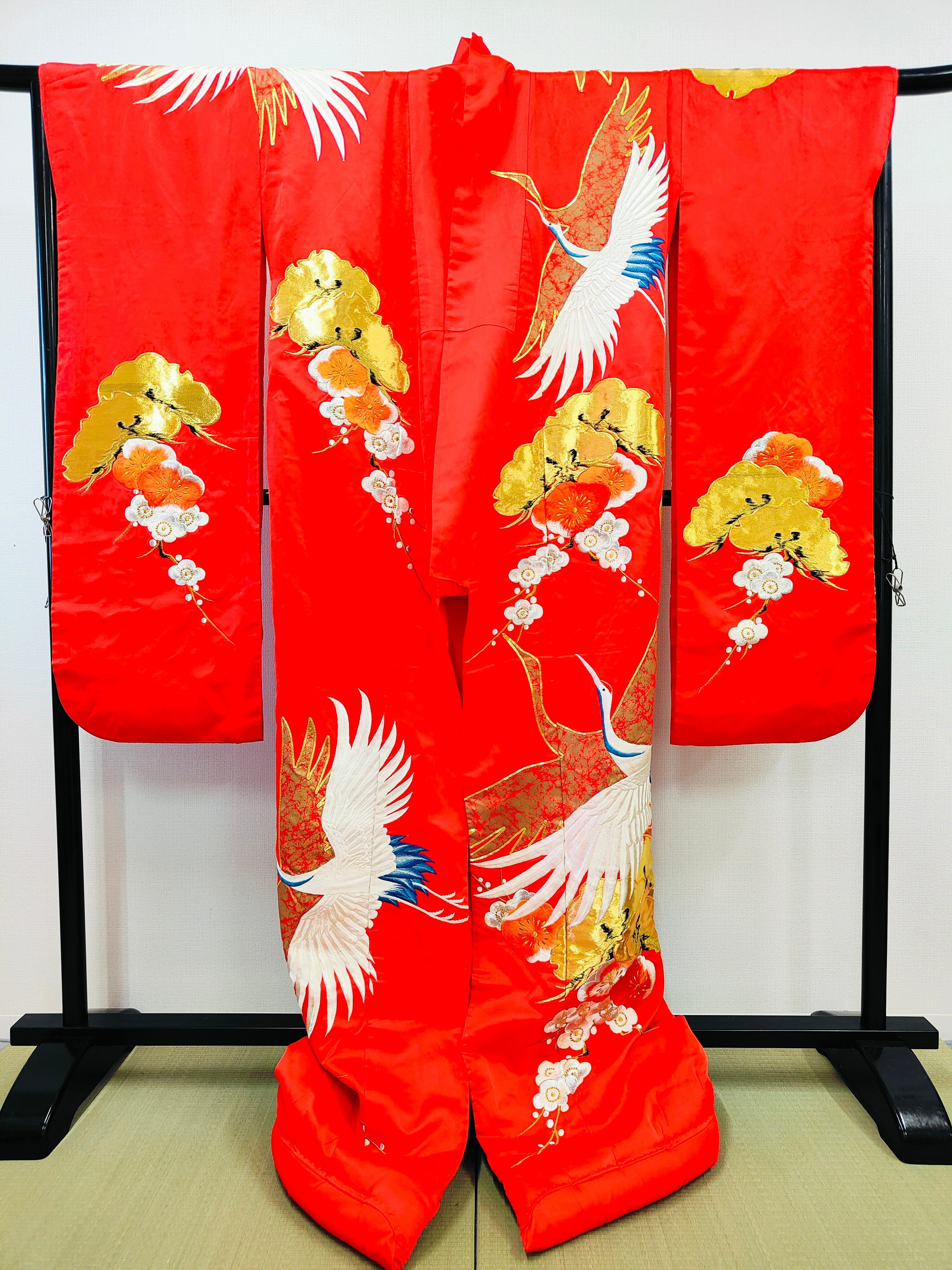 ◆KWU001 色打掛 豪華 金銀箔 花嫁衣装 刺繍 婚礼 結婚式  ウエディング 古着