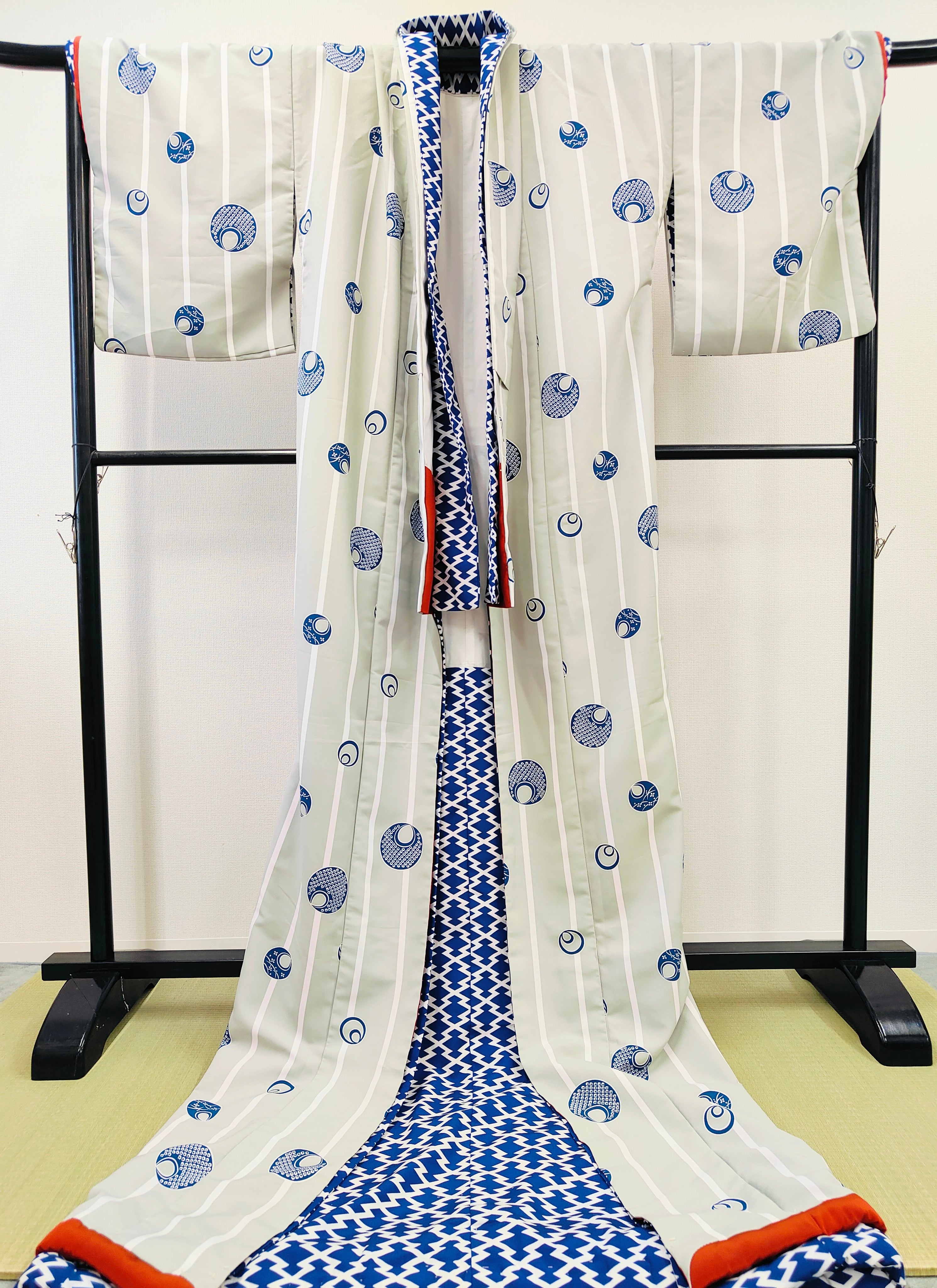 ◆KWU003 色打掛 豪華  花嫁衣装 刺繍 婚礼 結婚式  ウエディング 古着