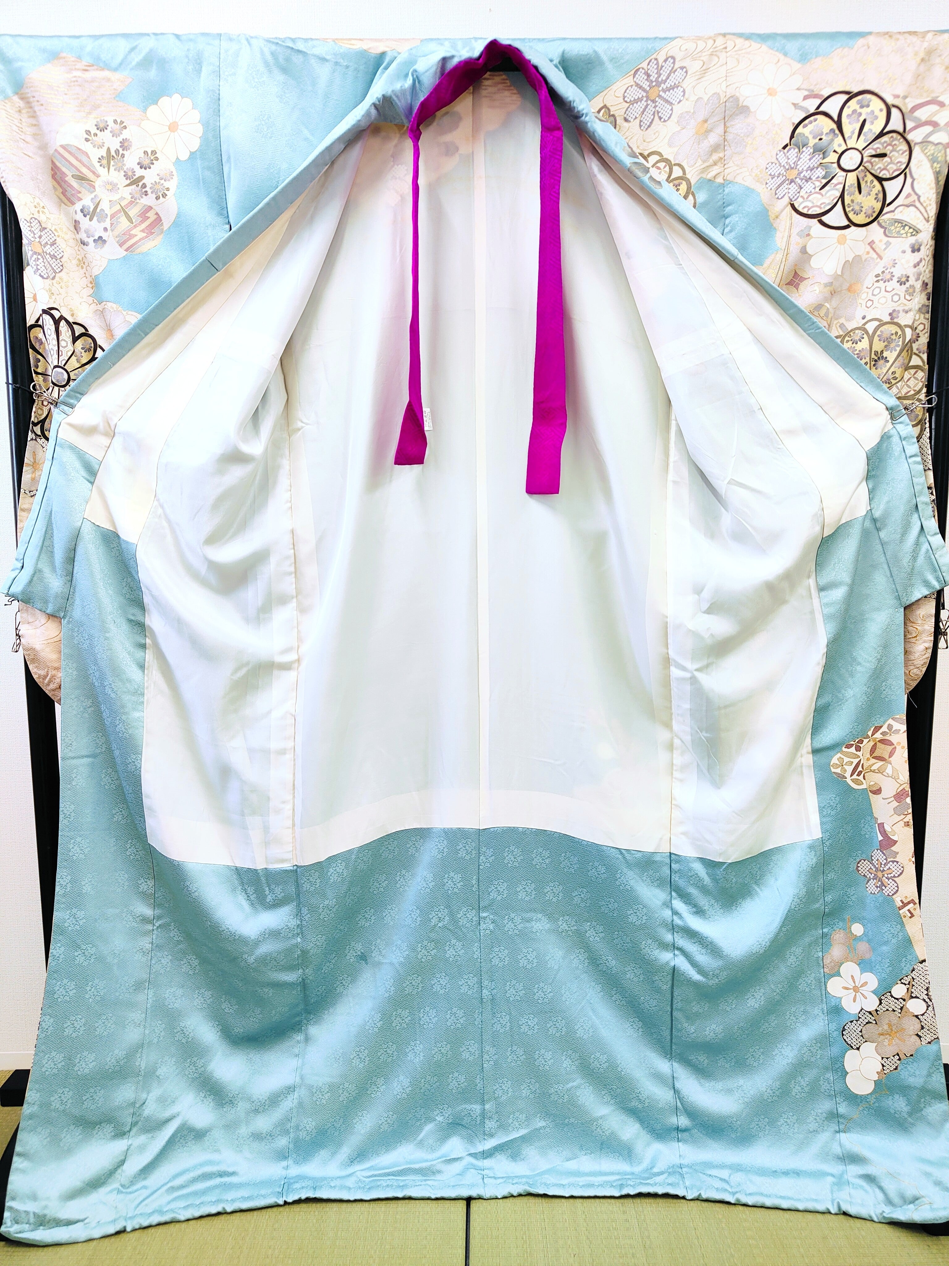 ◆KWF009 引き振袖 金銀箔 花嫁衣装 結婚式 豪華  刺繍 婚礼 ウエディング 古着
