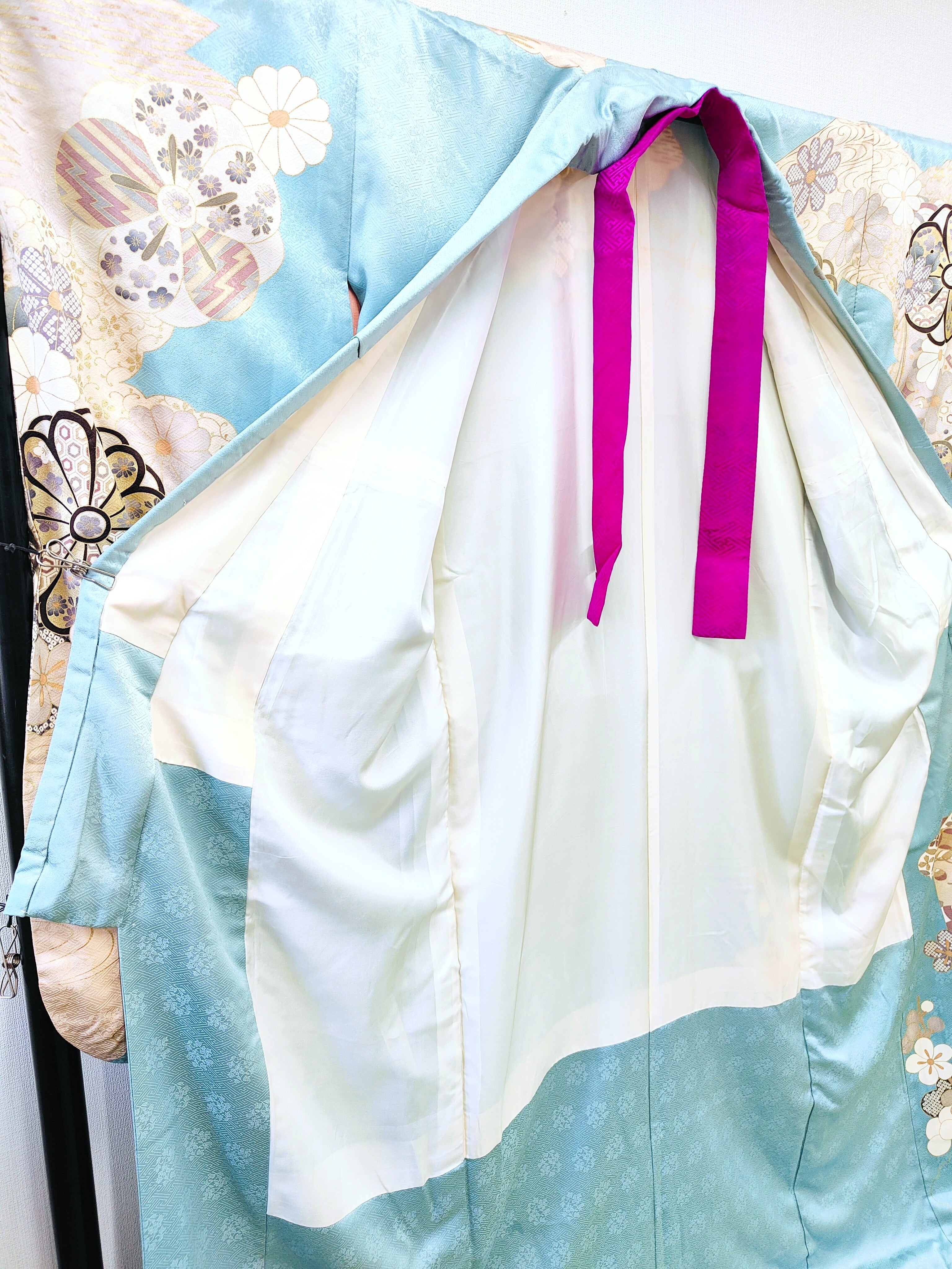 ◆KWF009 引き振袖 金銀箔 花嫁衣装 結婚式 豪華  刺繍 婚礼 ウエディング 古着