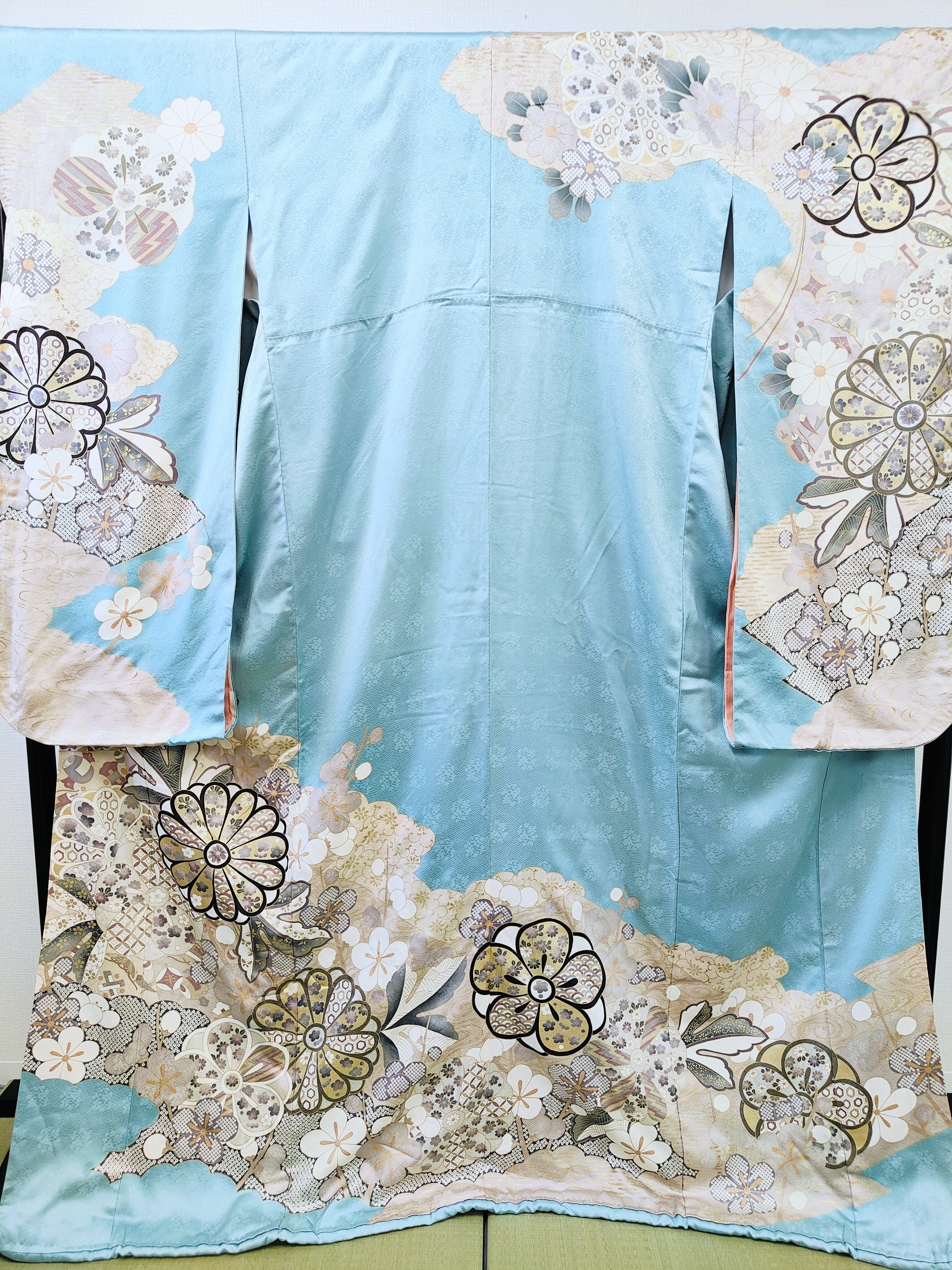 ◆KWF009 引き振袖 金銀箔 花嫁衣装 結婚式 豪華  刺繍 婚礼 ウエディング 古着