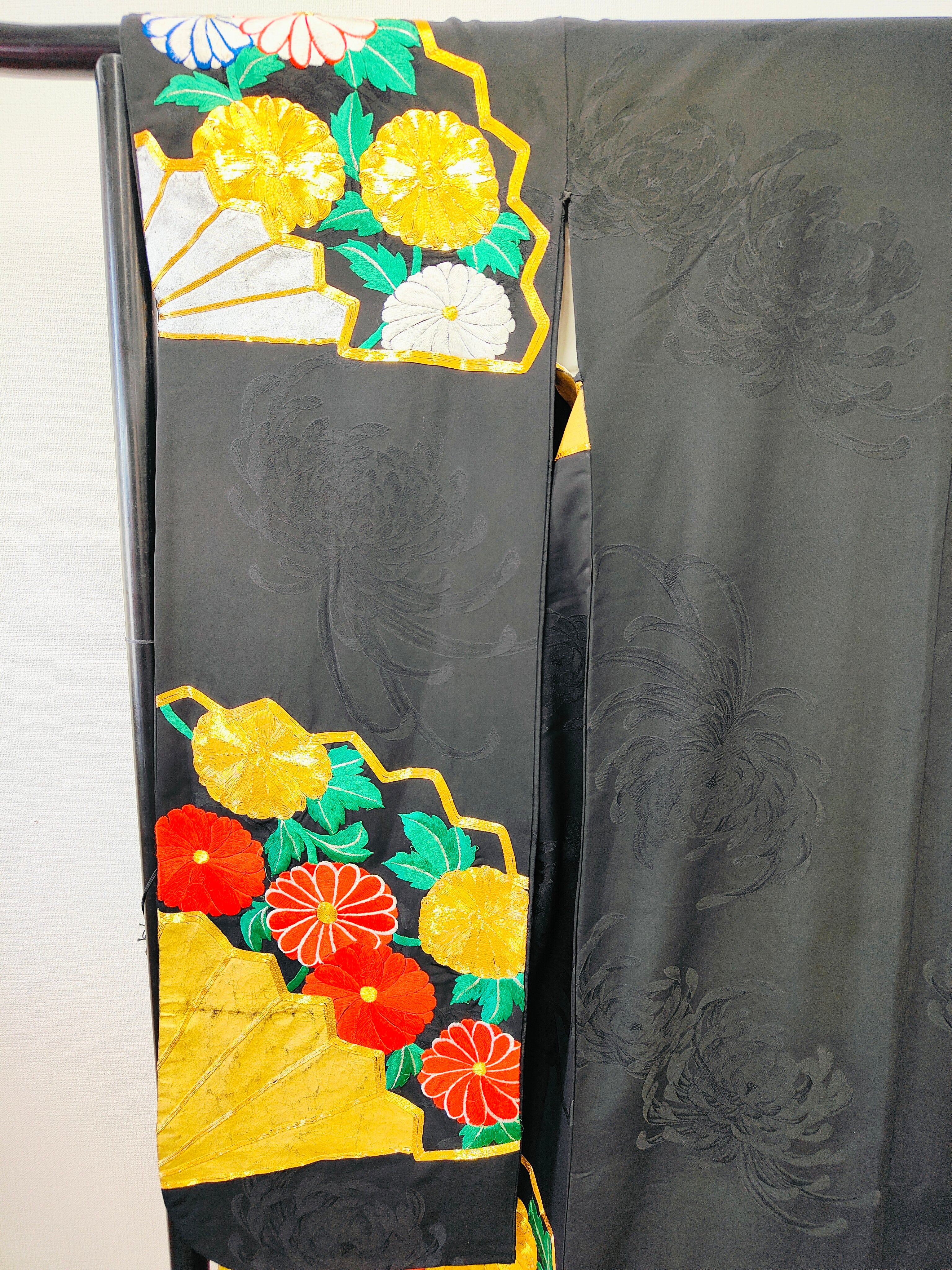 ◆KWF010 引き振袖 金銀箔 花嫁衣装 結婚式 豪華  刺繍 婚礼 ウエディング 古着
