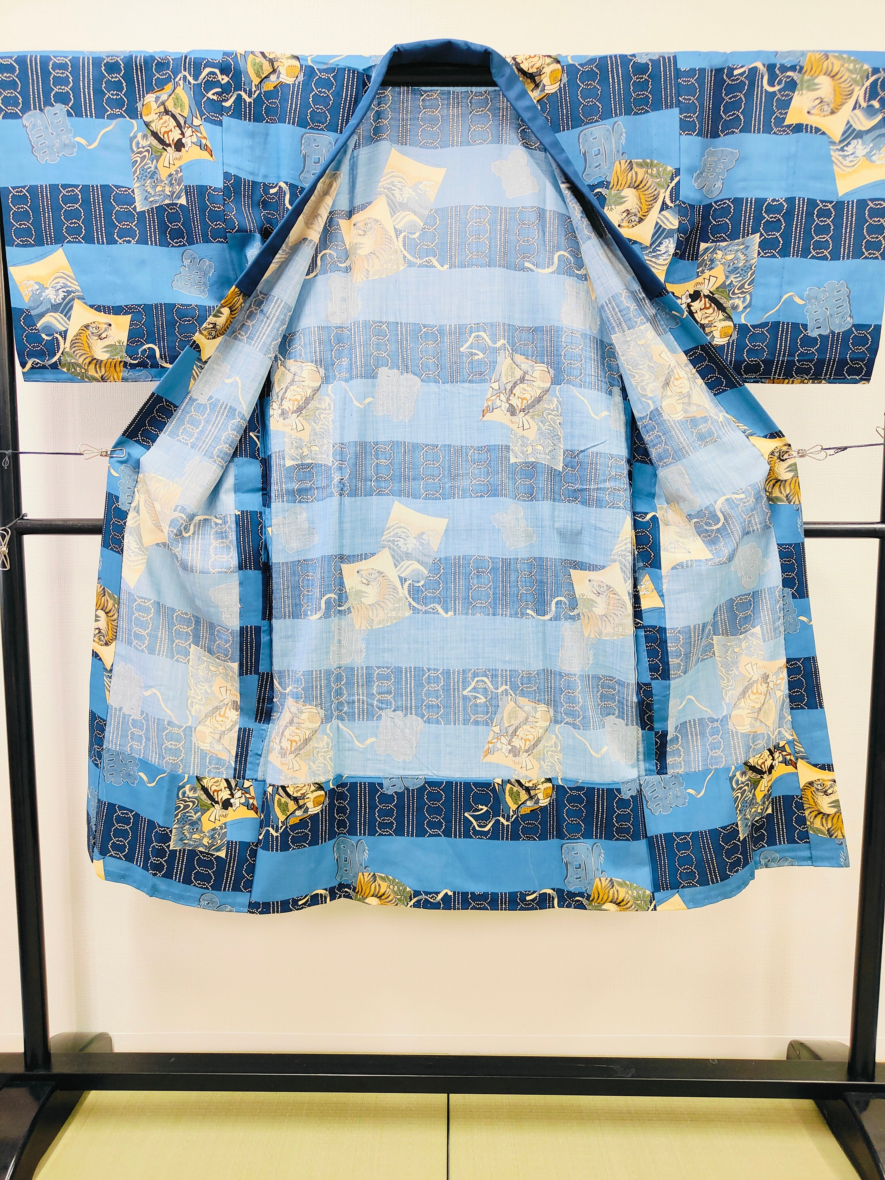 ♢KMJ003 襦袢 虎 歌舞伎 アンティーク 中古
