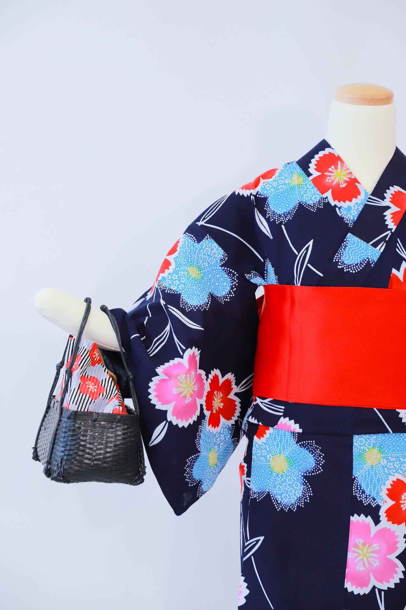 Set Purchase: Yukata + Obi + Basket Bag for Petite Women and Girls - Reuse ◆twy557