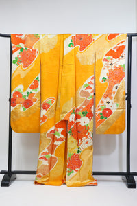 Gorgeous Gold-Accented Chrysanthemum Kimono / 豪華金彩 菊文様振袖◆twf723