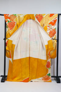 Gorgeous Gold-Accented Chrysanthemum Kimono / 豪華金彩 菊文様振袖◆twf723