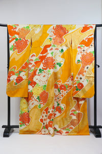 Gorgeous Gold-Accented Chrysanthemum Kimono / 豪華金彩 菊文様振袖◆twf723