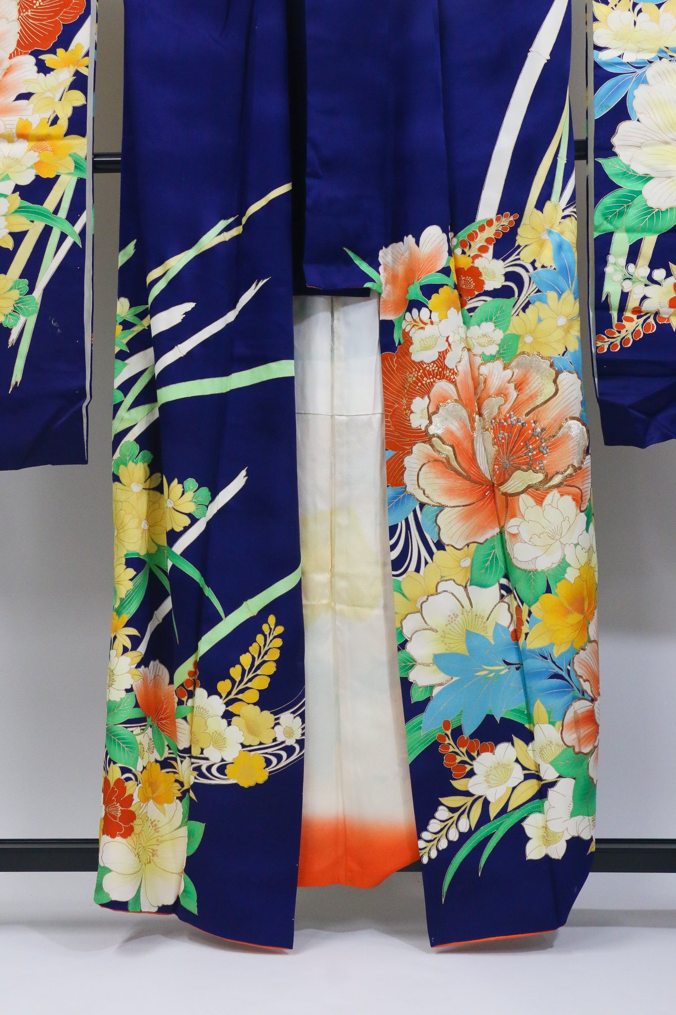 Vintage Furisode Kimono – 深藍 × 華やか花柄 – Vibrant Floral Pattern◆twf725