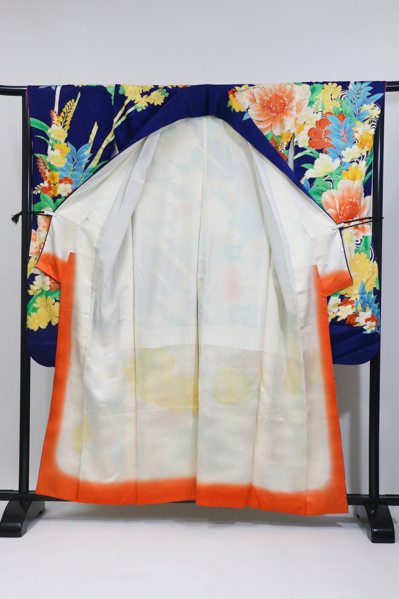 Vintage Furisode Kimono – 深藍 × 華やか花柄 – Vibrant Floral Pattern◆twf725
