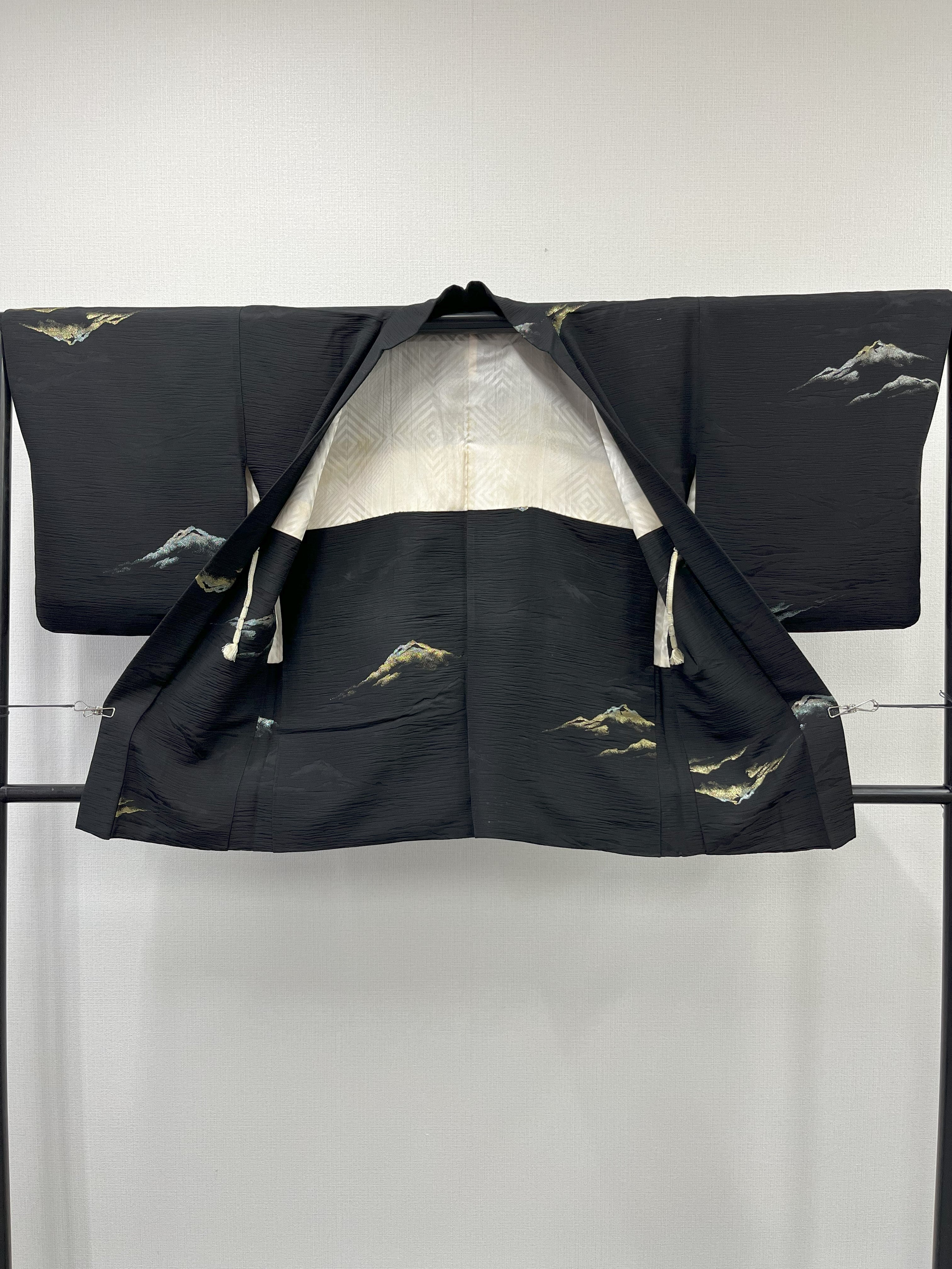 ◇KWH034 羽織 黒羽織 Haori 紐付き 古着 レトロ 和服
