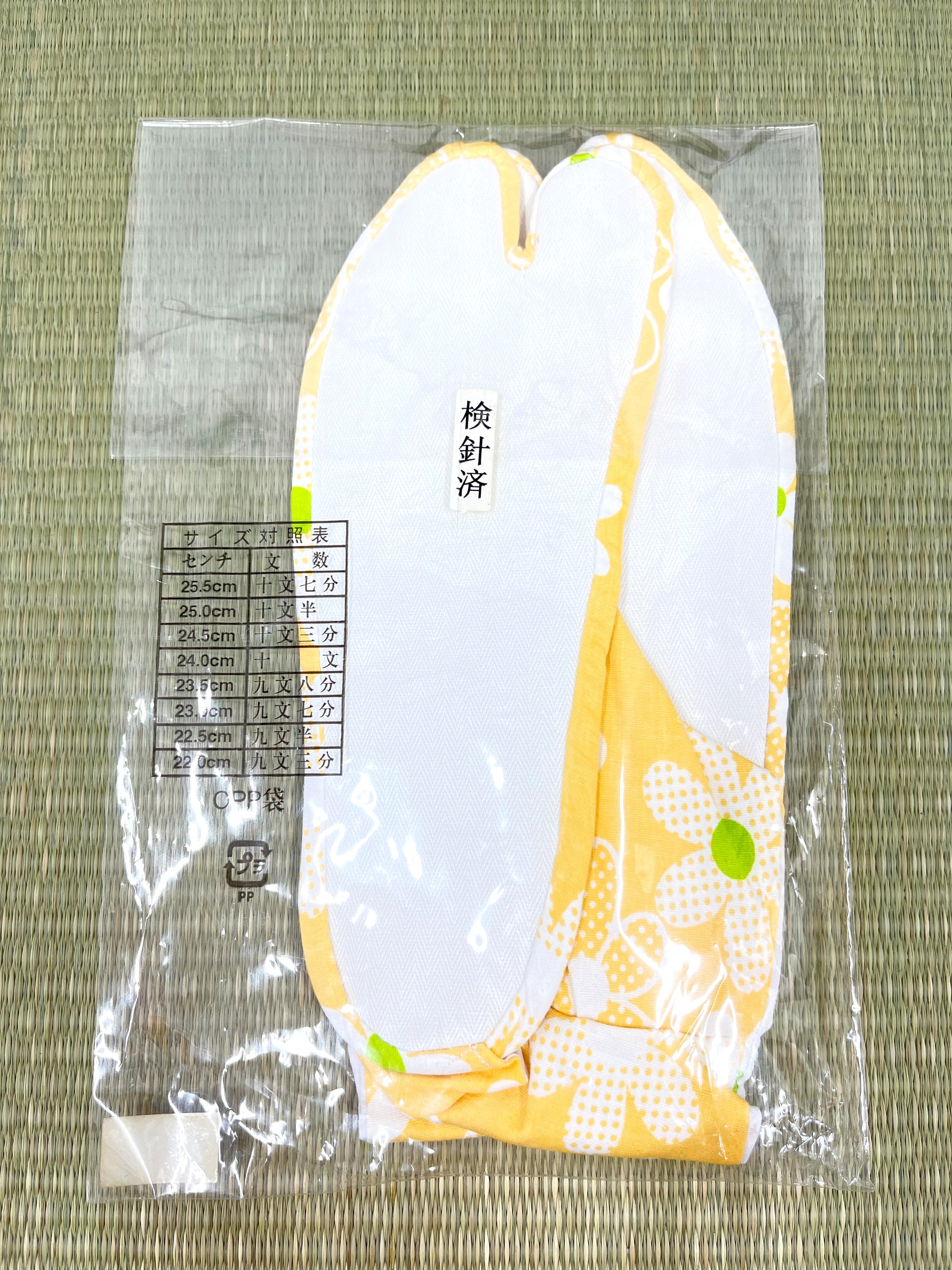 ◆KK001 足袋 22.0cm 花柄 オレンジ