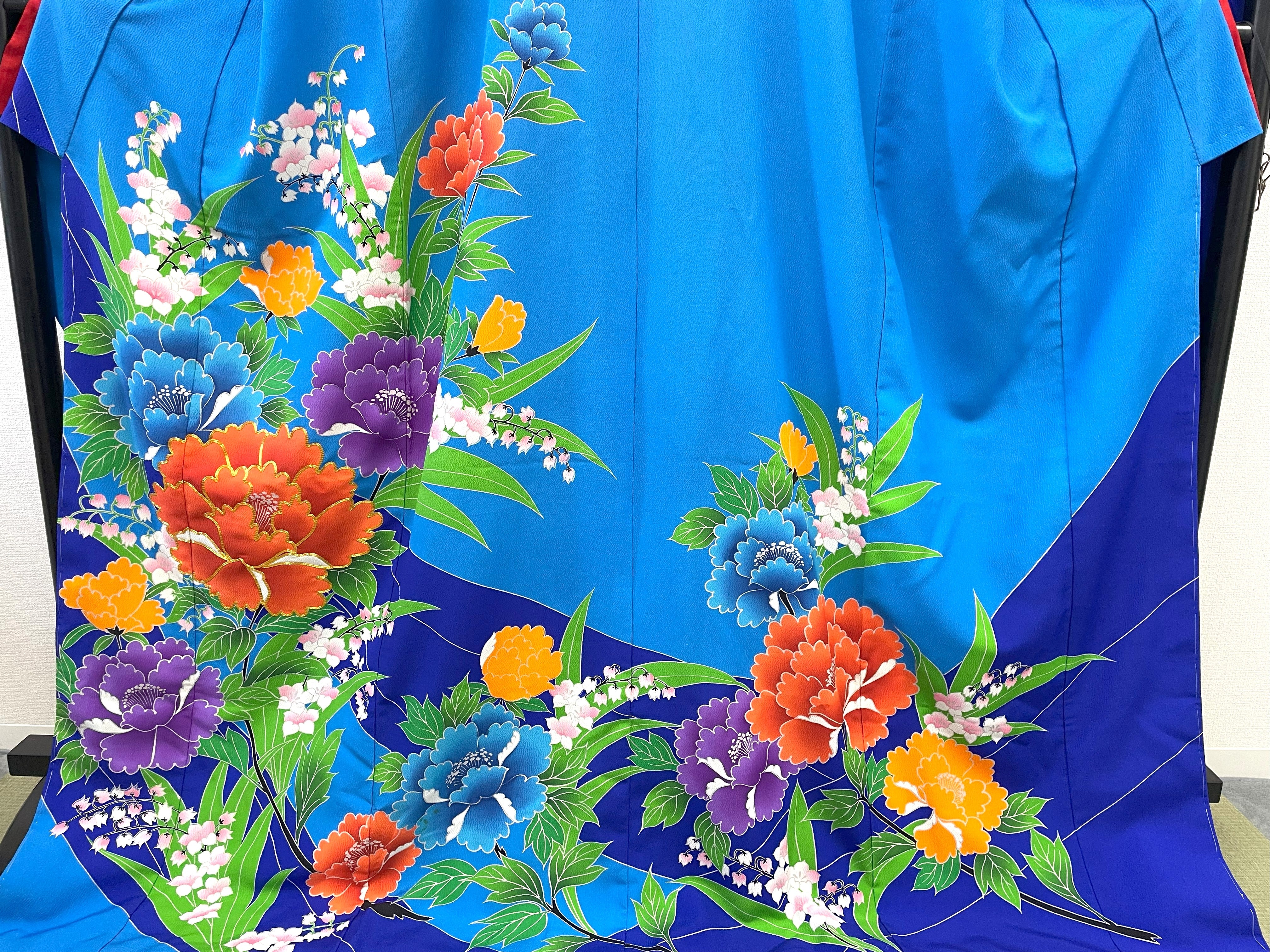 ◆KWF030 引き振袖 青 花嫁衣装 結婚式 豪華  刺繍 婚礼 ウエディング 古着