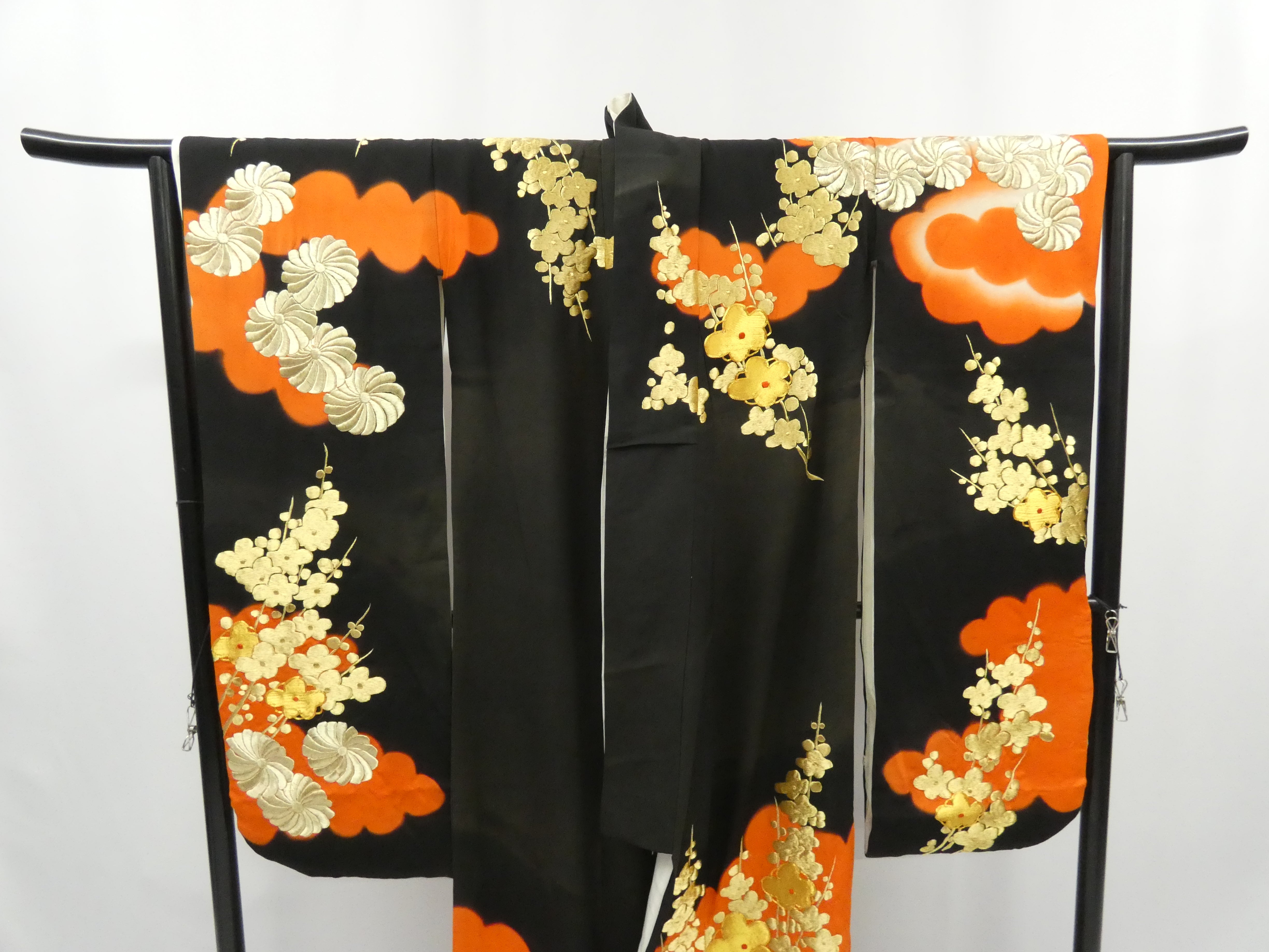 ◆KWF031 引き振袖 金銀箔 花嫁衣装 結婚式 豪華  刺繍 婚礼 ウエディング 古着