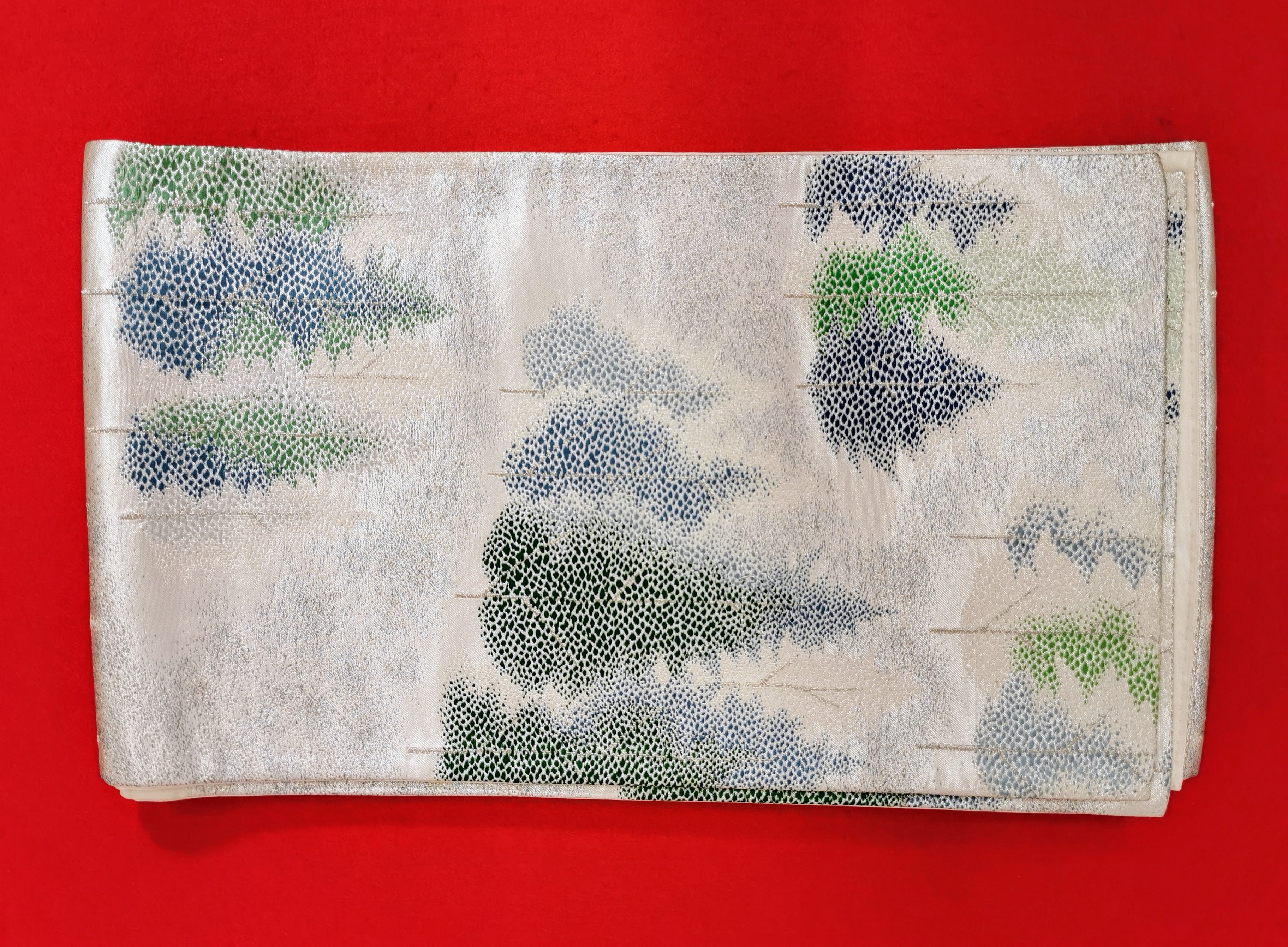 袋帯  女性  和装 和装小物 リメイク 古布 ハギレ 帯 和柄 和装帯 中古品◆toh266